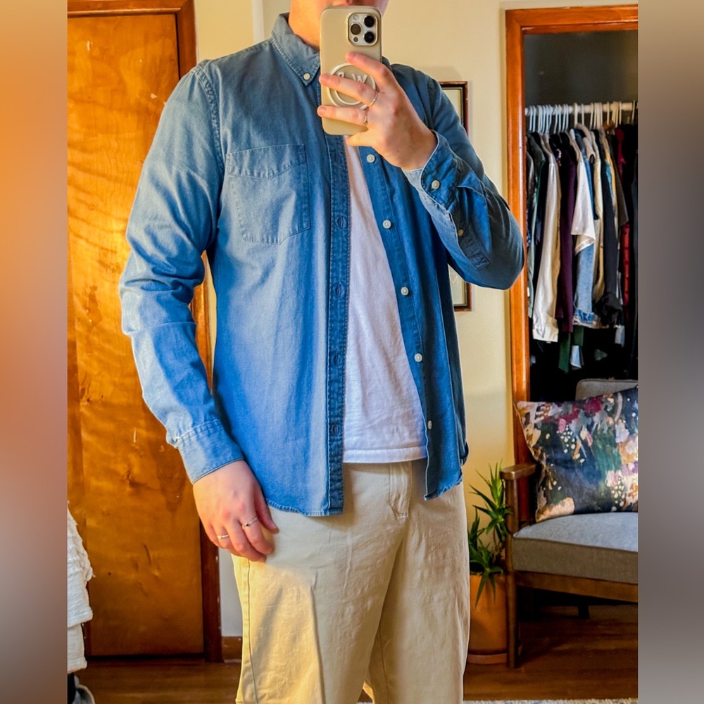 Everlane Denim Shirt in Medium Wash